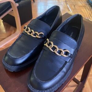 London Fog Black Loafers with Gold Chain
